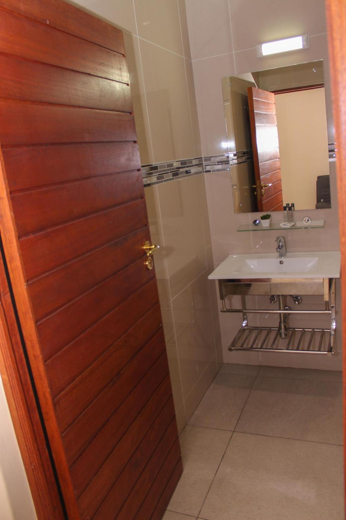 Aqua Stone Guest House Mbombela Exterior foto